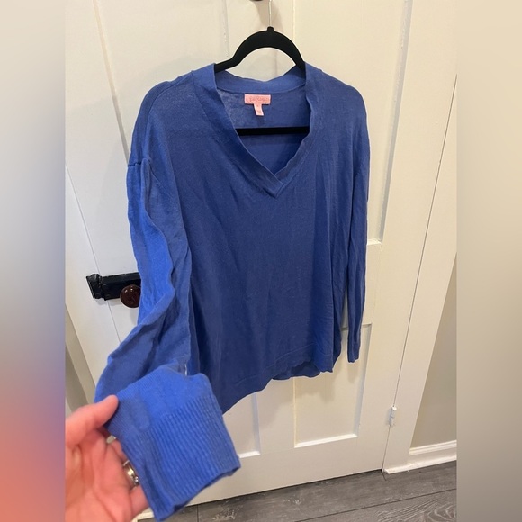 Lilly Pulitzer Blaine Tunic Sweater in Bekon Blue Linen / Cotton Blend Medium - Picture 3 of 9